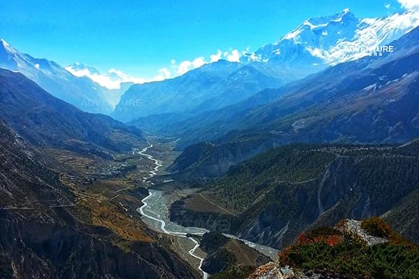Larke Pass Vs Thorang La Pass