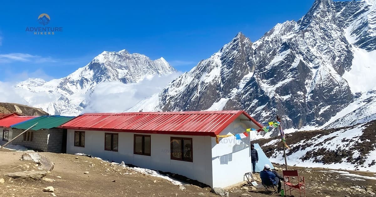 Hotel and tea House during Manaslu Trek